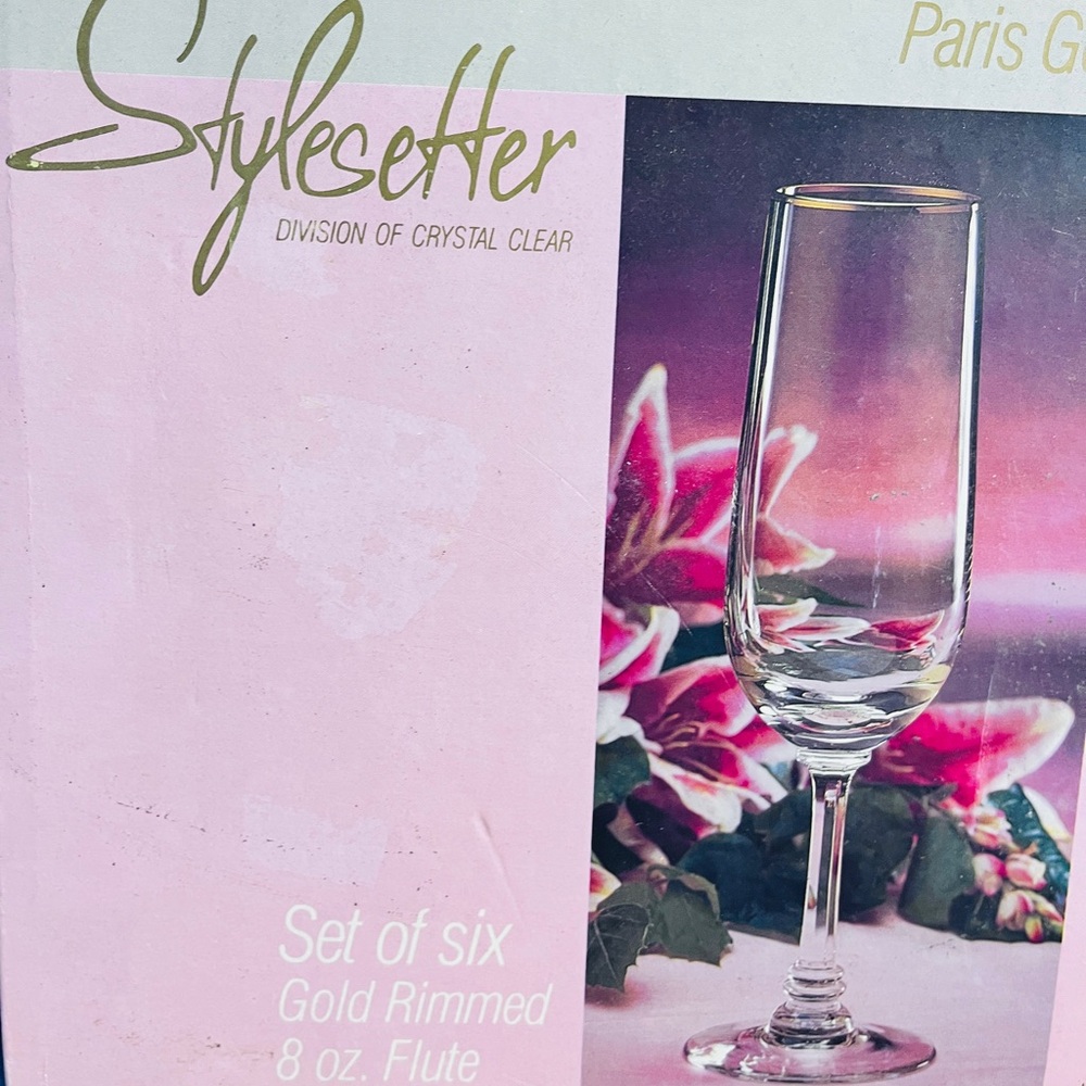 Stylesetter Gold Rimmed Flute Glasses Set - Picture 4 of 4